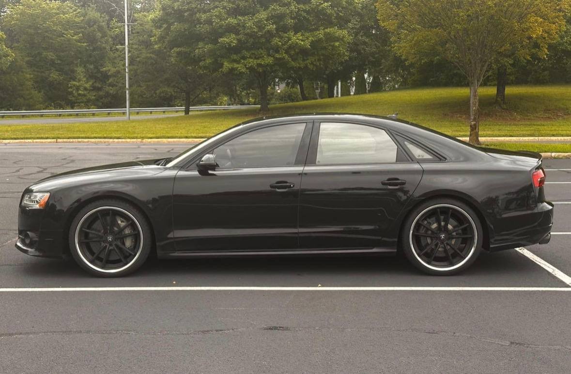 Audi S8
