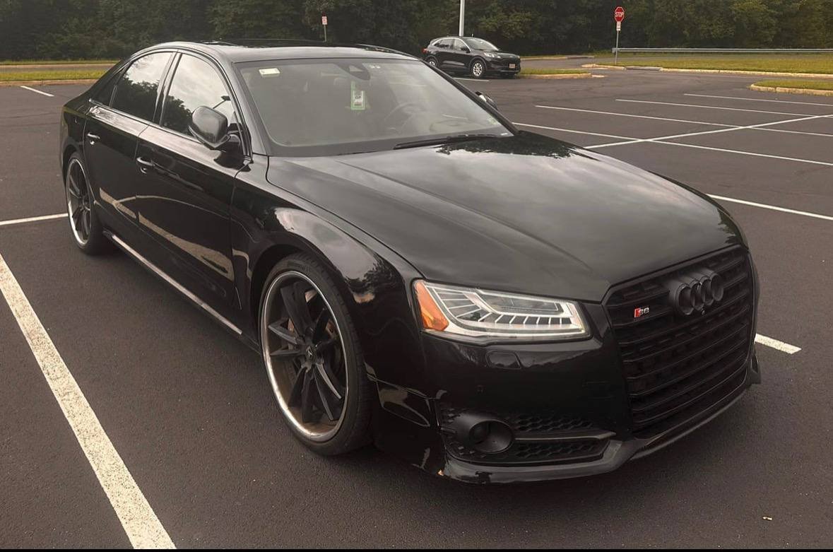 Audi S8