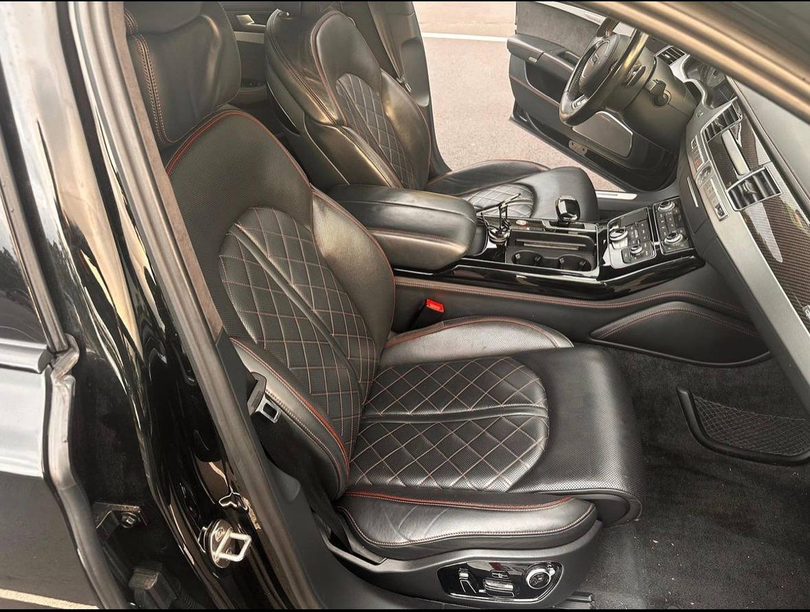 Audi S8 - Image 9