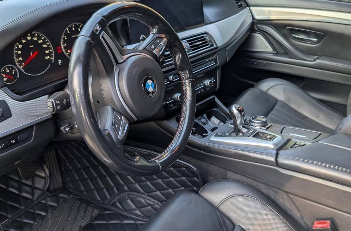2013 BMW F10 M5