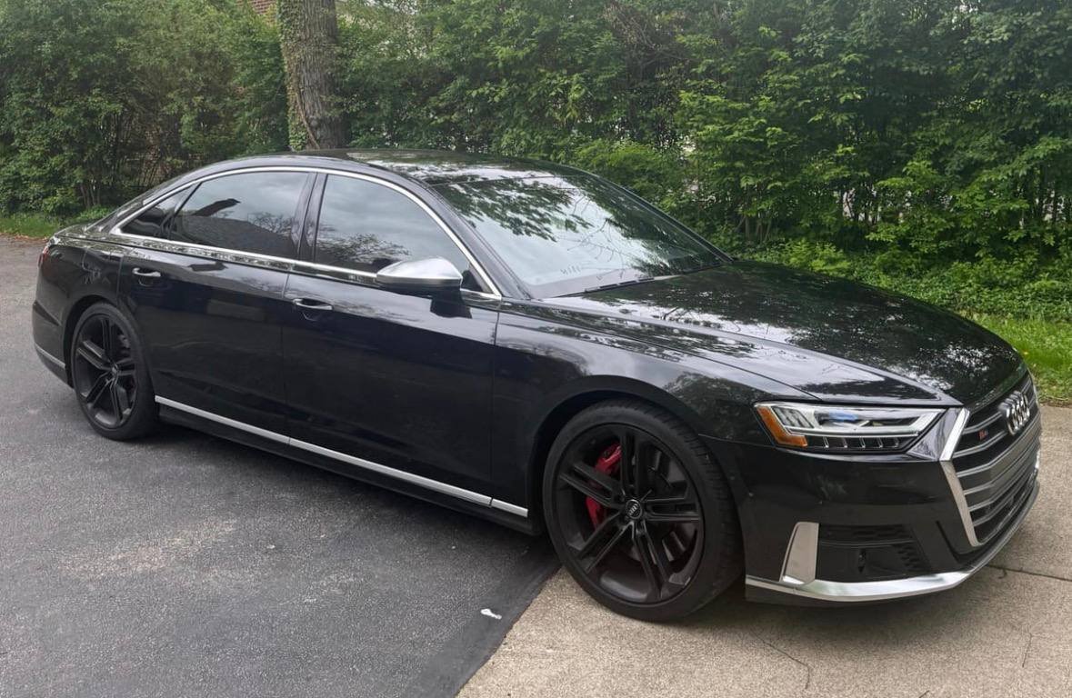 Audi S8